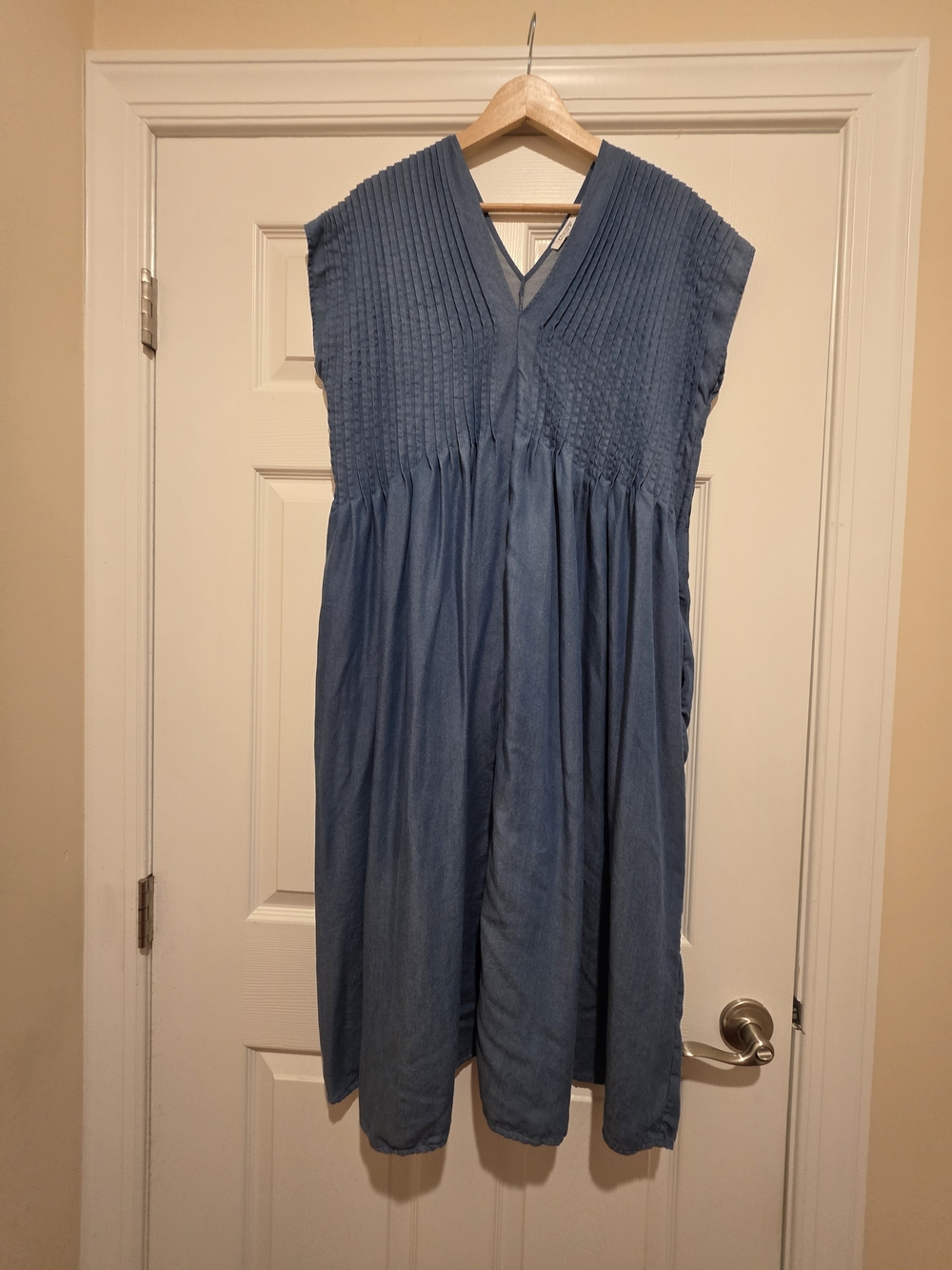 Chico's Blue And Breezy Pleated Midi Dress